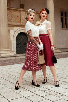 ▷ 1001 + idées de soirée guinguette comment s'habiller 40s Mode, Fashion 40s, 50s Outfits, Vintage Outfits 90s, Fashion 50s, Vintage Fashion 1950s