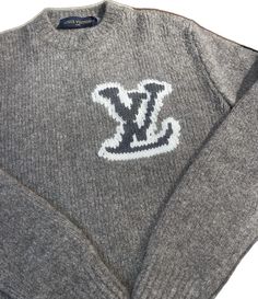 Louis Vuitton Knitwear, Lv Sweater, Louis Vuitton Sweater, Lux Fashion, Winter Wardrobe Essentials, Classy Prom Dresses, Concept Clothing, Sports Trousers, Mode Vintage