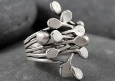 The tangled ring will get your emotions moving in all directions. It is a great piece to add to your collection. Tangled Ring, Moving Jewelry, Dangerous Plants, Jewelry Metalsmithing, Vintage Modernist Jewelry, Silver Metal Clay, Handmade Gold Jewellery, Metal Clay Jewelry