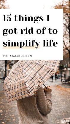 How to Simplify life: 15 things to get rid of to simplify life Simple Slow Living, Minimalist Living Tips, Mental Clutter, Slow Lifestyle, Buying Stuff, Simpler Lifestyle, Learning To Say No