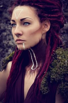 Beautiful. Fantasy Make-up, Halloweenský Makeup, Warrior Women, Wild Woman, Fantasy Makeup, Facepaint, Costume Makeup, Burning Man, Writing Inspiration