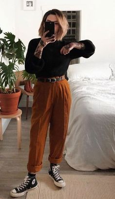 Noelle And Fox Style, Orange Corduroy Pants Outfit, Corduroy Outfits, Edgy Work Outfits, Dream Pants, Look Boho Chic, Teacher Fits, Queer Fashion, Work Fits