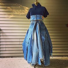 Upcycled Plus Size Clothing, Denim Coat Outfit, Scrap Skirt, Denim Diy Clothes, Denim Refashion, Upcycled Denim Jacket, Denim Scraps, Denim Inspiration, Denim Ideas