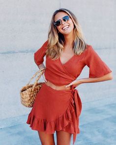 Spring Outfits Boho, Crop Top Styles, Elegant Summer Outfits, Cool Summer Outfits, Cute Summer Outfits, Spring Summer Outfits, Outfits Casuales, Look Fashion, Spring Outfit