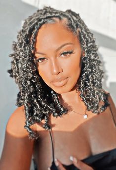 Crowshay Hairstyles, Boho Braids Black Women, Boho Twists Black Women, Boho Braided Hairstyles, Cabello Afro Natural, Curly Crochet Hair Styles, Big Box Braids Hairstyles, Crochet Braids Hairstyles