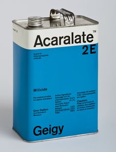 a can of geigy acarlate 2e is shown in this image