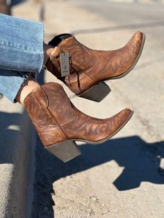 Chandler Tan Booties by Ariat – Horse Creek Boutique Cheap Cowboy Boots For Spring With Round Toe, Brown Ariat Booties, Ankle Cowgirl Boots Snip Toe, Shortie Cowgirl Boots, Ariat Booties Women, Womens Ankle Boots Western, Womens Short Western Boots, Tan Suede Western Ankle Boots, Womens Work Cowgirl Boots