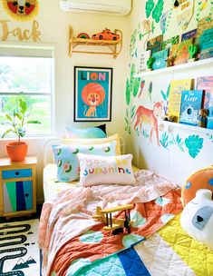 a child's bedroom decorated in bright colors