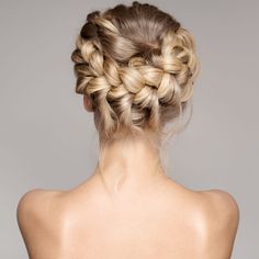 Beach Wedding Hairstyles: The Best & Trending Relaxed Looks for 2024 Mother Of The Groom Hairstyles, Prom Hair Updo, Kanekalon Hairstyles, Fast Hairstyles, Crown Braid, Braided Hairstyles Updo, Easy Braids, Braided Hairstyles Easy