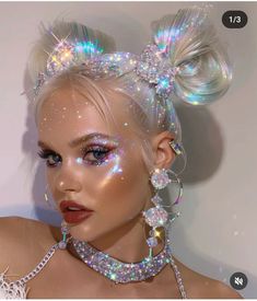 Cosmos Makeup, Makeup Photoshoot Ideas, Ocean Makeup, Alien Hair, Cosmic Makeup, Alien Makeup, Drag Make-up, الفن الرقمي, Rave Makeup