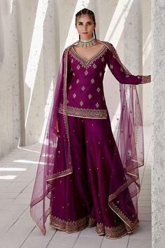 Shop for these amazing collections of Purple Chanderi Embroidery Dori Sweetheart Neck Kurta Sharara Set For Women by Jigar Mali online at Aza Fashions. Patola Dresses, Mehendi Outfit, Sharara Designs, Kurta Sharara Set, Kurta Sharara, Sharara Suits, Punjabi Outfits, Red Lehenga, Indian Dresses Traditional