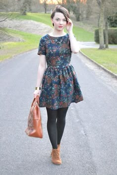 Tapestry teen (by Ciara Baron) http://lookbook.nu/look/4755991-tapestry-teen Twee Fashion, Tapestry Dress, Dress Tights, Brown Brogues, Tights Boots, Walking Down The Street, Woman Walking, White Tights, Look Retro