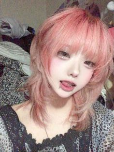 Basic Hairstyles, Medium Short Hair, Dye My Hair, Hair Reference, Hair Inspiration Color, Hair Inspo Color, Dream Hair, Hair Art