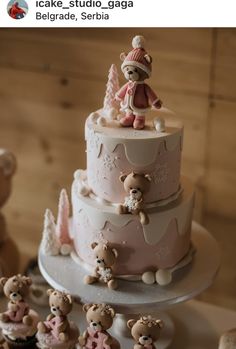 there is a cake with teddy bears on it