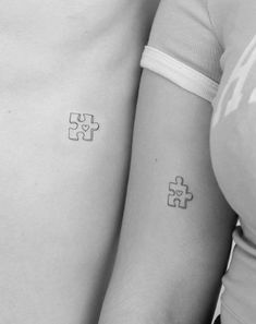 Puzzle Tiny Tattoos Women Minimalist Small Mother And Daughter Tattoos Ideas, Minimalistic Sister Tattoos, Small Tattoos For Mother And Daughter, Mother 2 Daughter Tattoos Matching, Mother Daughter Tiny Tattoos, Matching Tattoos With Mum, Mother Daughter Tattoos Fine Line, Tattoo With Mom Mother Daughters, Tattoo Ideas With Mom