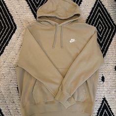 Brand New Nike Hoodie In Awesome Condition! Beige Nike Hoodie, Nike Tops Women, Beige Nike, Nike Hoodies, Nike Sweatshirts, Nike Hoodie, Colorful Hoodies, Christmas Wishlist, New Nike