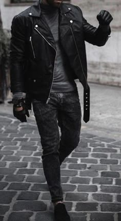 Rock Style Men, Leather Jacket Outfit Men, Black Outfit Men, Leather Outfits, Man In Black, Leather Jacket Outfits, Men's Leather Jacket, Outfit Trends, Biker Leather