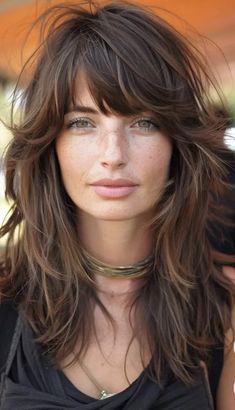 Bangs Messy Hair, Length Hair With Layers, Rock Style Haircut, Shaggy Textured Hair, French Bombshell Haircut, Long Hair Full Bangs, Shaggy Bangs Wavy Hair, Medium Length Choppy Layers With Bangs, Long Hair With Bangs And Layers Over 40