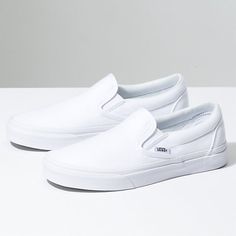 Slip-On Vans Classic Sneakers With Textured Sole, Classic Vans Sneakers With Textured Sole, Classic Round Toe Skate Shoes For Everyday, Vans Slip-ons With Vulcanized Sole, Classic Slip-on Sneakers With Round Toe For Streetwear, Low-top Slip-ons, Classic Slip-on Low-top Sneakers, Vans Sneakers With Round Toe For Everyday Wear, Classic Slip-on Canvas Shoes With Rubber Sole