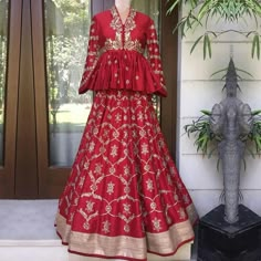 Lehenga Style, Lehenga Choli Online, Choli Designs, Red Lehenga, Indian Gowns Dresses, Lehenga Blouse, Designer Party Wear Dresses