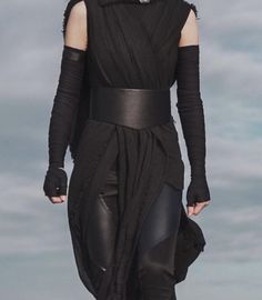 Sith Outfit, Dystopian Clothes, Sith Warrior, Rey Skywalker, Grey Jedi, Star Wars Fashion