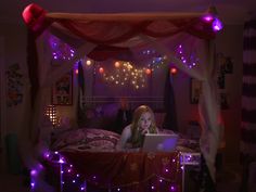 Enid Bedroom, Rl Stine Halloween Aesthetic, Enid Sinclair Bedroom, Coralayne Bedroom Ideas, 2009 Bedroom, Movie Bedroom Aesthetic, 2010s Bedroom, Coraline's Room, Bedrooms From The 80s