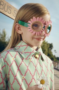 Look Books, Gucci Kids, Fashion Kids, To Read, Magazine, Gucci, Books