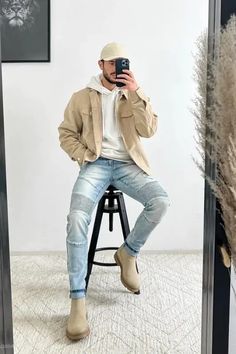 Taupe Boots Outfit Fall, Chelsea Boot Mens Outfits, Chelsea Boots Outfit Casual, Chukka Boots Men Outfit, Black Chelsea Boots Men Outfit, Taupe Boots Outfit, Brown Chelsea Boots Outfit, Trendy Mens Jeans