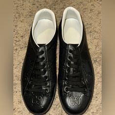 Authentic Gucci Men’s Shoes Size 9 New Recipe Shown On Pictures Shoes Brand, Gucci Shoes, Gucci Men, Shoe Brands, Leather Shoes, Men's Shoes, Gucci, Brand New, Leather