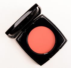 Chanel Presage (62) Le Blush Creme de Chanel Chanel Products, Glow Effect, Blush Highlighter, Rosy Pink, Powder Highlighter, Cream Blush, Beauty Stuff