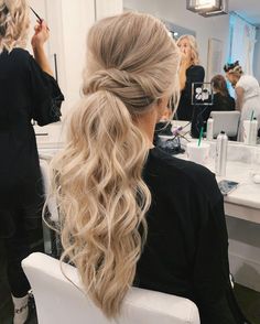 Halocouture Extensions, Prom Ponytail Hairstyles, Bridal Ponytail, Bridesmaid Hair Inspo, Bridemaids Hairstyles, Wedding Hair Trends