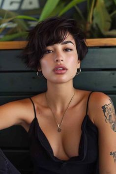 Short Hair Tattoos Women, Pixie Bob Wavy Hair, Long Pixie Haircut Round Face, Tiny Bob Haircut, Formal Pixie Hairstyles Classy, "bixie" Haircut For Thick Hair, Curtain Bangs Pixie Cut, Girly Pixie Cuts, Growing A Pixie Into A Bob