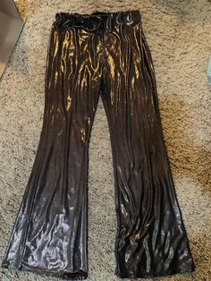 Shiny glam punk disco gold bell bottoms 

Women’s XL but can fit a large no problem. Synched at the hips a little. 

#glam #glampunk #disco #bellbottoms #70’s Glam Punk, Bell Bottoms, Bottoms Pants, Women's Pants, Womens Bottoms, Pants For Women, Women Accessories, Outfit Accessories, Pants