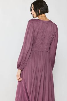 An ethereal long-sleeve dress fit for a modern goddess. With a plunging neckline and delicate pleated top that ties at the center, it's truly a stunner. REGULAR SIZE LINKED HERE Ideal for heights under 5'4" •Adjustable ties •Plunge neckline •Long sleeves with elastic •Maxi length DIMENSIONS •Standard: 48" L Sleeves shorter by 1 inch from regular Skirt shorter by by 2.5 inch from regular Item number 1990150P100% Polyester Hand Wash Cold