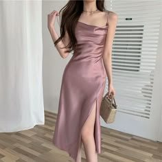 Gaun Koktail, Sukienki Plus Size, Long Slip, Drawstring Dresses, Women Nightwear, Dress Satin, Satin Slip Dress, Satin Slip, Satin Dress