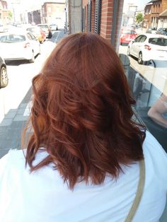 Hair Cut Ideas Medium Length, Red Hairstyles, Windows To The Soul, Lashes Mascara, Hair Color And Cut, Auburn Hair