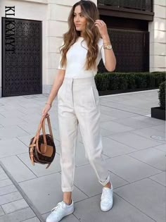 Woman Trousers, White Pants Women, Chique Outfit, Office Wear Women, Formal Pants, Women Office, High Waist Pants, Women Formals, Pencil Pants