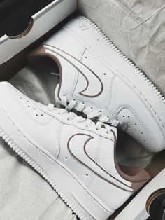 Brown Air Force 1 Brown Air Force 1, Tie Sneakers, Air Force Shoes, Nike Shoes Air Force, Back To School Shoes, Air Force 1s, Preppy Shoes, Fashion Shoes Heels, All Nike Shoes