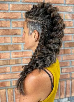 Viking Hair Undercut, Quick And Easy Viking Hairstyles, Viking Hair Women Short, Vikinghairstyles Women, Viking Hair With Undercut, Wedding Viking Hair, Viking Braids With Undercut, Viking Mohawk Woman, Women’s Viking Hair