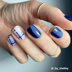 Navy Blue Nail Designs, Blue Gel Nails, Unghie Sfumate, Navy Blue Nails, Plaid Nails, Nails 2023, Short Acrylic Nails Designs, Polish Remover