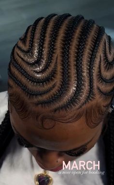 Cornrows Patterns, Trending Cornrows, Straight Back Hairstyles, Fulani Braid, Hair Theory, Cornrow Designs, Feedin Braids, Latest Hair Braids, Afro Beauty