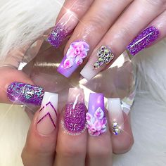 18.1k Followers, 217 Following, 813 Posts - See Instagram photos and videos from ELITE GOLD COAST NAIL SALON  (@glamour_chic_beauty) Nail Art For Wedding, Art For Wedding, Nail Art Gold, Ongles Bling Bling, New Nail Art Design, Purple Nail Art, Amazing Nails, Swarovski Nails