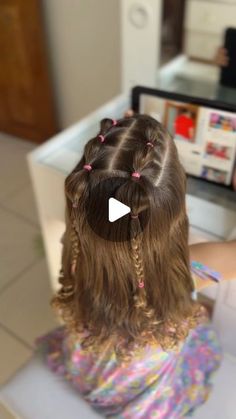 Hairstyles For Family Pictures Daughters, Hairstyle For Kids Long Hair, Toddler Hair Down Hairstyles, Cute Picture Day Hair, Picture Hairstyles For Kids, Hairstyle For Curly Hair Kids, Cute Toddler Hairstyles Easy, Half Up Kids Hairstyles