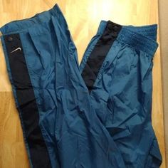 Vintage 90s Nike Spell Out Striped Snap Wind Pants Joggers - Side Pockets - Full Button Down Snaps, Size Large - Measures Elastic Waist(Flat)=15" Inseam=32" Front Rise=13.5" - Excellent Condition, No Flaws Vintage Nike Pants Old, Retro Streetwear Bottoms With Button Closure, Nike Windrunner, 90s Nike, Vintage Nike, Jogging, Vintage 90s, Elastic Waist, Art Collection