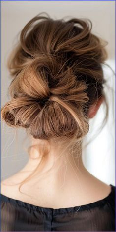 Explore the chic simplicity of 30 messy bun styles for long hair. These looks are perfect for anyone seeking an easy yet stylish solution for their daily hair routine. Messy Bun Hairstyles Aesthetic, Bun Styles For Long Hair, Easy And Quick Hairstyles, Bun Aesthetic, Messy Bun Styles, Curly Hairstyles Ideas, Buns Hairstyles, Daily Hair Routine, Quick Hairstyles For School