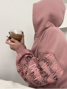 Painted Clothes Diy, Aesthetic Content, Cadeau Photo, Miyagi, Tiktok Style, Painted Clothes, Christmas 2022, Mode Inspo, Fashion Aesthetic