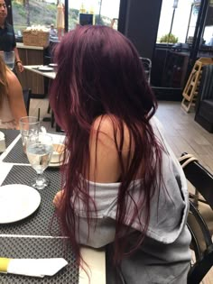 Wine Hair, Red Hair Inspo, Dyed Hair Inspiration, Long Red Hair, Pretty Hair Color, Hair Stylies, Burgundy Hair, Dye My Hair, Hair Dye Colors