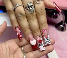 @AngieDiors Bling Valentines Nails, Nail House, Nail Inspo Pics, Free Nails, Fye Nails, Vday Nails, Tapered Square Nails, Long Acrylic Nail Designs, Pink Ombre Nails