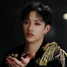 #bangchan #straykids #rockstar #icon Bangchan Swarovski, Bangchan Rockstar, Straykids Rockstar, Chan Icons, Bangchan Straykids, Chan Lee, Innocent Man, Chris Chan, Single Dads