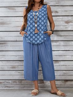 Plus Size Women's Country Polka Dot Print Tops And Blue Capris With Pockets Linen Summer All-Match 2-Piece Set Blue Casual    Colorblock,Plain  Non-Stretch  Women Plus Clothing, size features are:Bust: ,Length: ,Sleeve Length: White Tops Outfit, Blue White Top, Plus Size Patterns, Solid Color Pants, Printed Sleeveless Top, Designer Dresses Casual, Slim Fit Top, Women Midi, Elegant Dresses Long